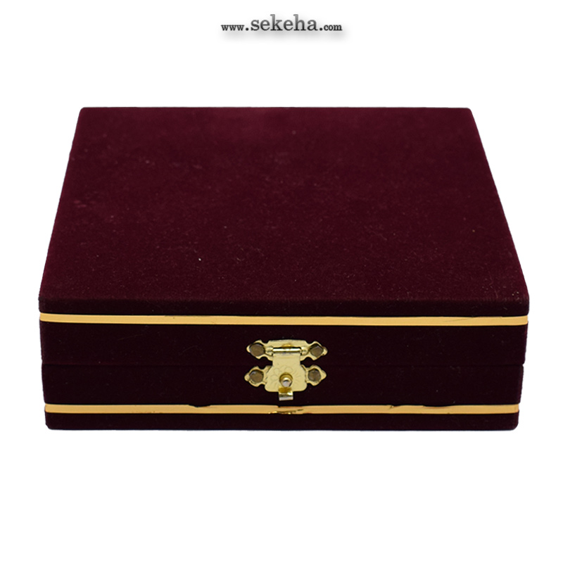 مدال یادبود جهان پهلوان تختی - با جعبه