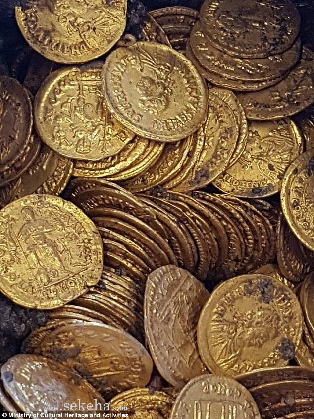 Millions of pounds-worth of pristine 5th-century gold coins are found buried in a pot under Italian theatre