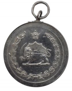 مدال نقره توانا بود - رضا شاه