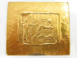 لوح یادبود نمایش تروفه شکار در ایران 1353