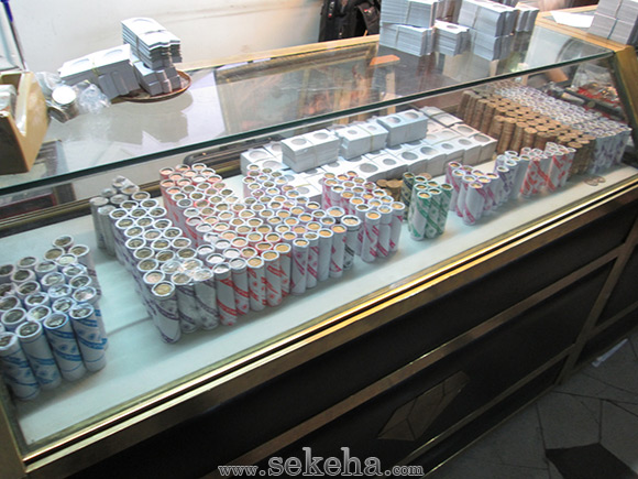 ویترین مغازه سکه فروشی ویترین مغازه سکه فروشی