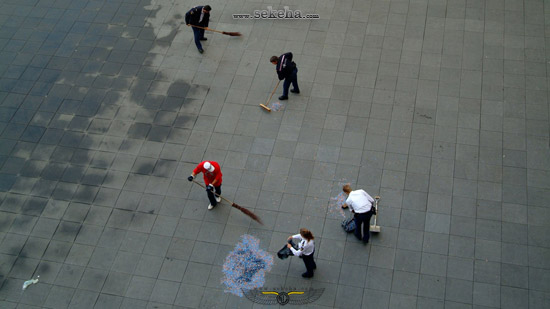 مراحل ساخت یک اثر هنری با 250 هزار سکه در فرانسه 5 مراحل ساخت یک اثر هنری با 250 هزار سکه در فرانسه 5